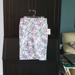 LulaRoe Cassie Skirt